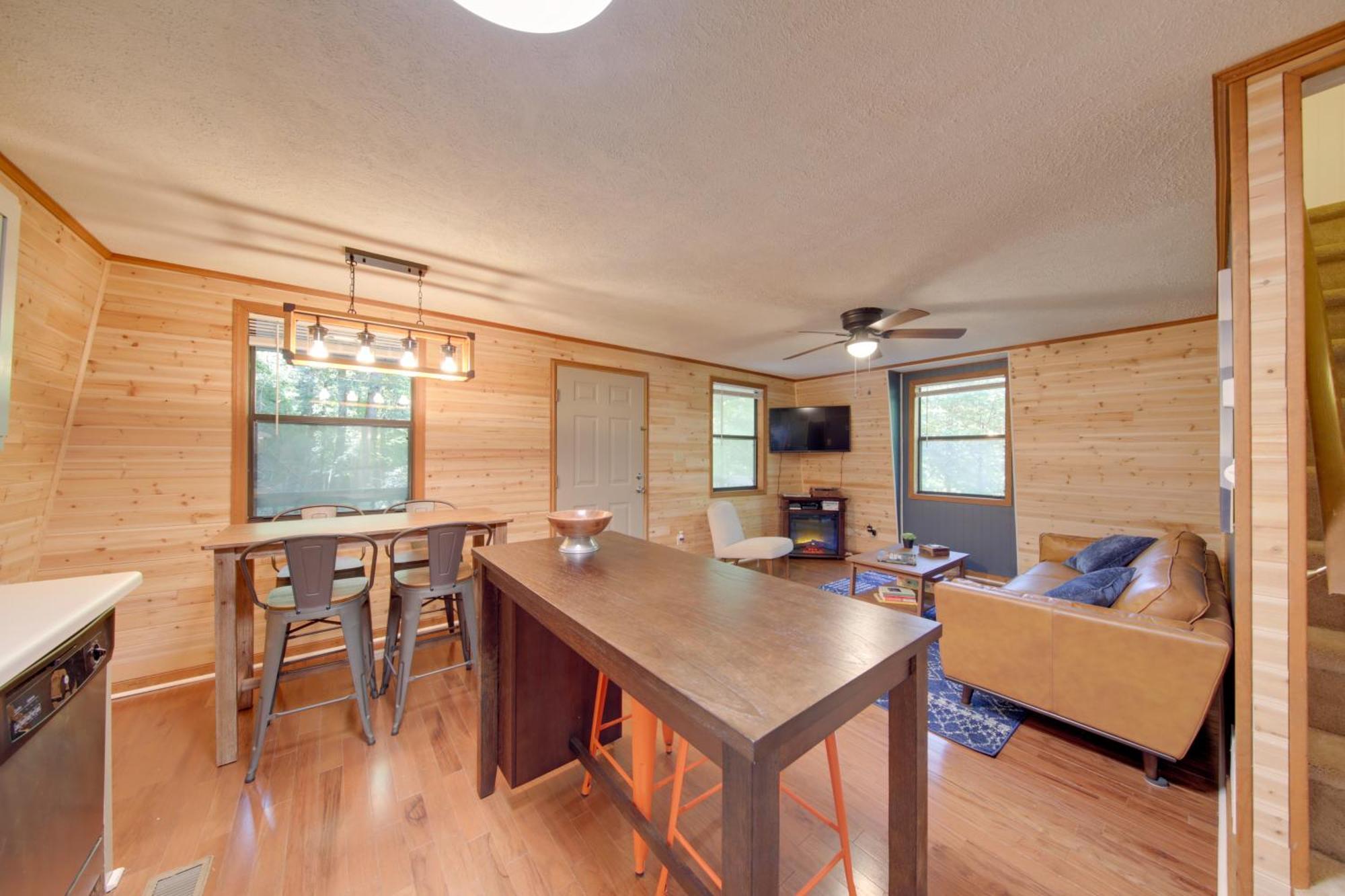 Pet-Friendly Ellijay Cabin In The Woods On 1 Acre! Villa Exterior photo