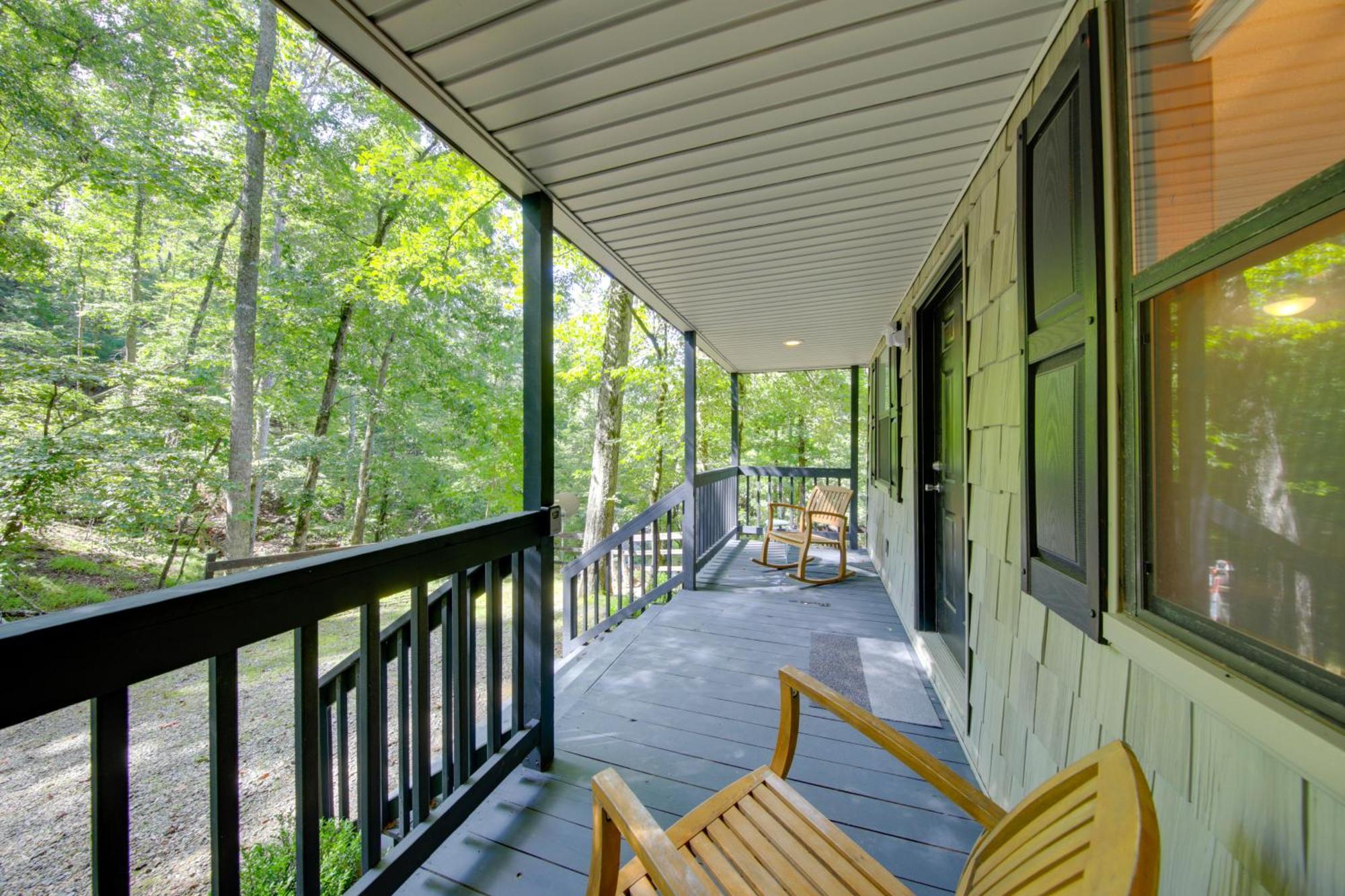 Pet-Friendly Ellijay Cabin In The Woods On 1 Acre! Villa Exterior photo